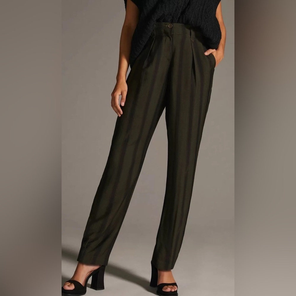 Anthro Tiny Fairfax pleated pants, size 4